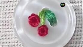 Tozapping.tv Coser un botón decorándolo con diferentes hilos de colores