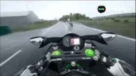 Tozapping.tv Desafía los Límites Carreras Extremas de Motos en Carreteras Mojadas