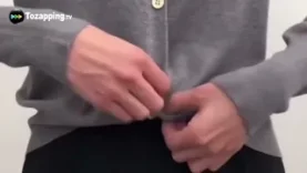 Tozapping.tv Cómo abrocharse correctamente una rebeca o cárdigan Guía paso a paso